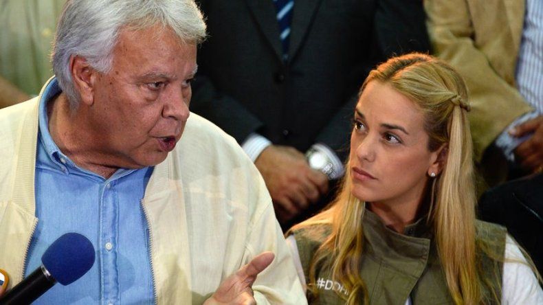 González deja Venezuela al no obtener permiso para ver a opositores presos