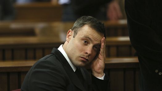 Oscar Pistorius, un atleta con doble amputación famoso en todo el mundo y que compitió en los Juegos Olímpicos de Londres 2012, puede optar a la libertad condicional desde julio, después de haber sido condenado por asesinato.