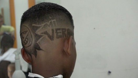 Moda, trenzas, cortes y uñas del Carnaval en Colón