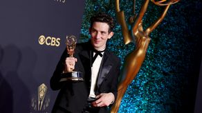 Netflix arrasa en los Emmys con The Crown y The Queens Gambit