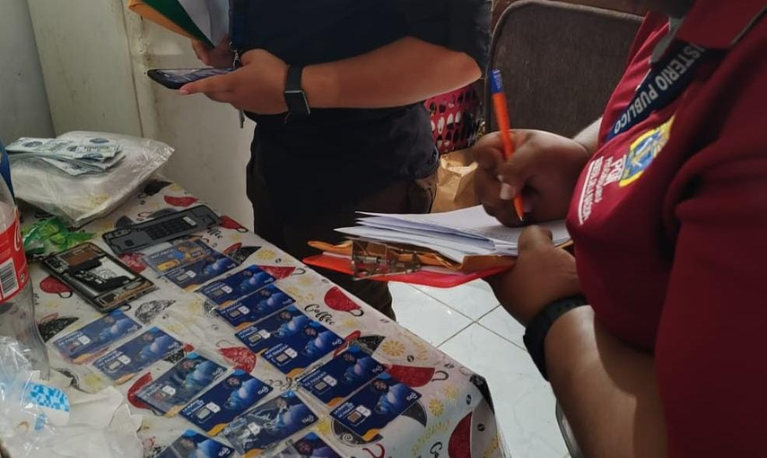 Miembros de la Policía Nacional y el Ministerio Público en la operación anónimo.