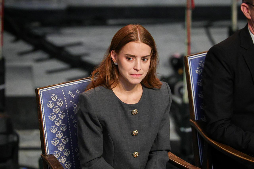 Ana Corina denuncia dictadura al recibir el Nobel de la Paz por su madre