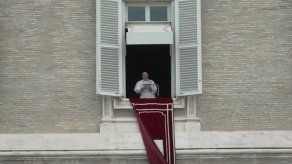 Operarán al papa Francisco por inflamación en el colon