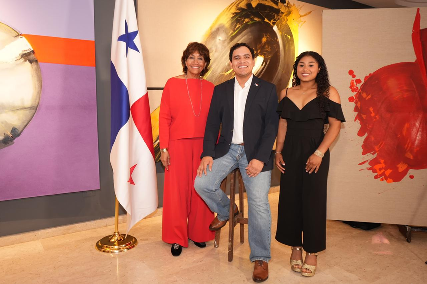 Embajadoras del Clima Hillary Heron y Olga Sinclair.