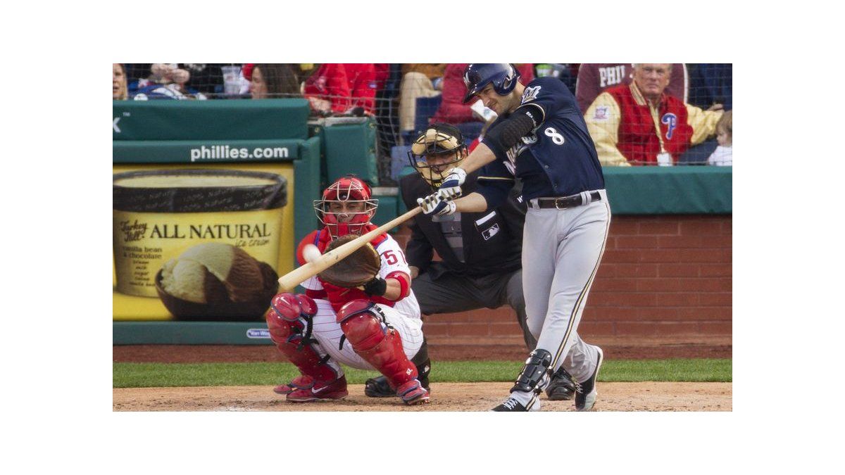 Braun responde a abucheos con 3 jonrones