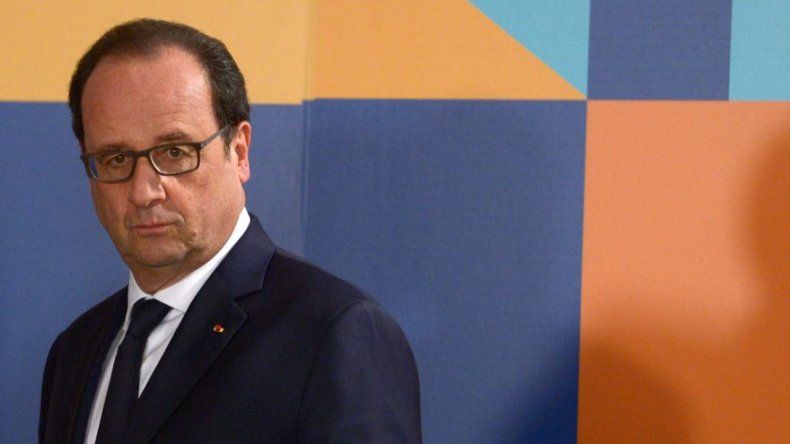 Hollande lanza llamado al parlamento británico para que apruebe bombardeos en Siria