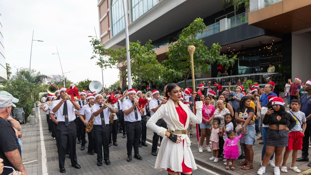 Alcaldía de Panamá anuncia restricciones para el desfile navideño del 14 de diciembre de 2025. Alcaldía de Panamá anuncia restricciones para el desfile navideño del 14 de diciembre de 2025.