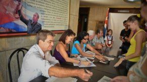 Cuba concluye fase municipal de comicios que se completarán en 2013