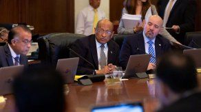 El Ministro de Economía y Finanzas propone aumentar la capacidad de endeudamiento del Gobierno