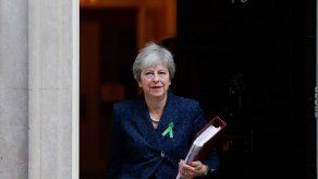 Aliado clave de Theresa May amenaza con retirarle su apoyo por el Brexit
