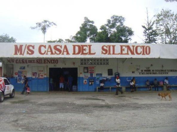 Asaltan en mini súper de Changuinola, un detenido