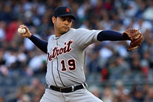 Sánchez sube al montículo para rescatar a Tigres