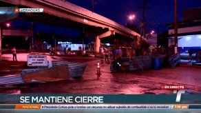 Vuelven a cerrar la vía Panamericana en Santiago