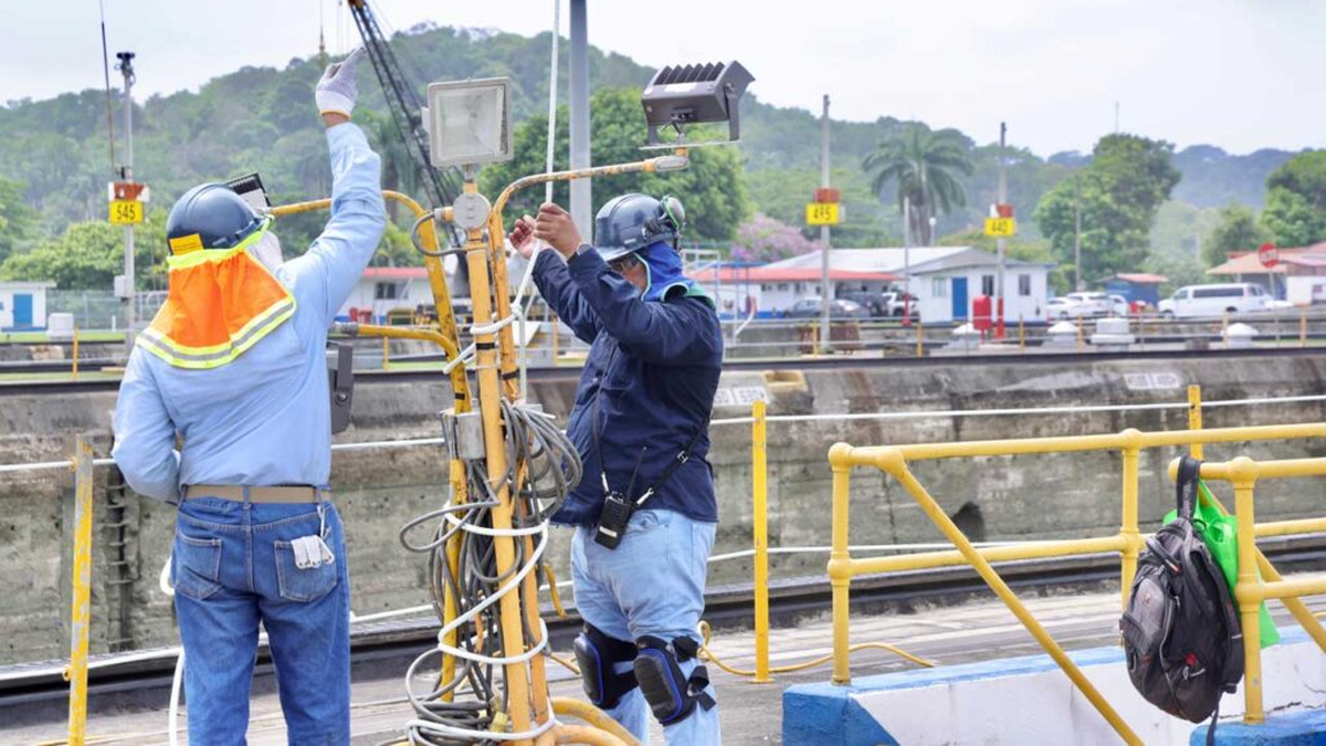 INADEH y Canal de Panamá firman convenio para capacitar trabajadores INADEH y Canal de Panamá firman convenio para capacitar trabajadores
