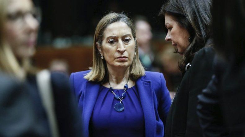 La ministra de Fomento española, satisfecha por el acuerdo sobre el Canal