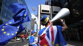 Conservadores y laboristas castigados por el brexit en comicios locales