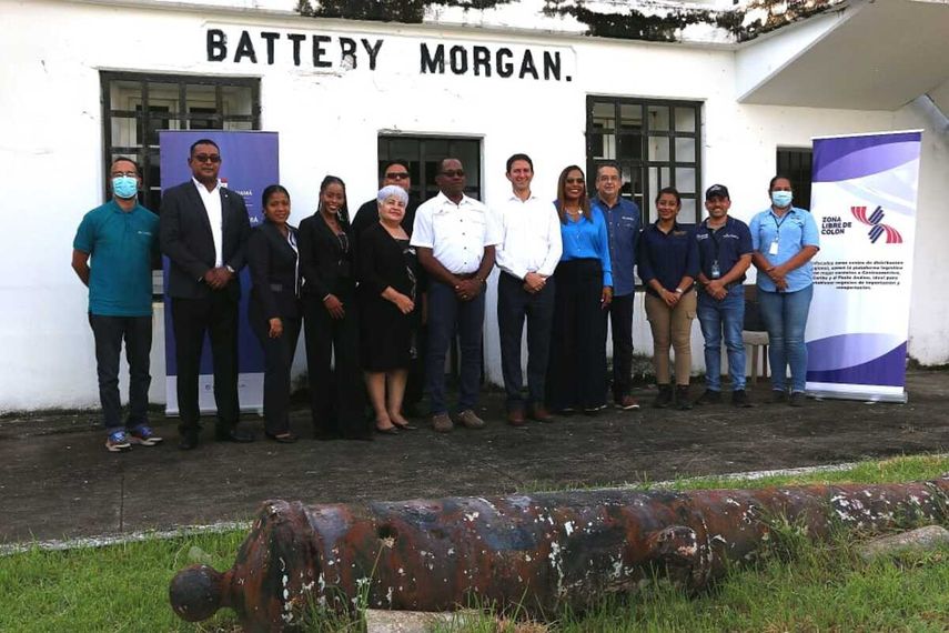 Las autoridades realizaron un recorrido por las instalaciones de la Baterías Morgan