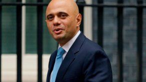 May cambia el titular de Interior ante escándalo migratorio