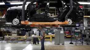 Producción fabril en EEUU muestra debilitamiento
