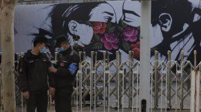 China ha respondido con una dura retórica y con prohibiciones de visas a funcionarios estadounidenses y a otros que considera que han dañado sus intereses al criticar el historial de derechos humanos de Beijing.