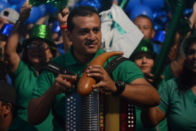 Noche de controversias en Semilla de Cantores