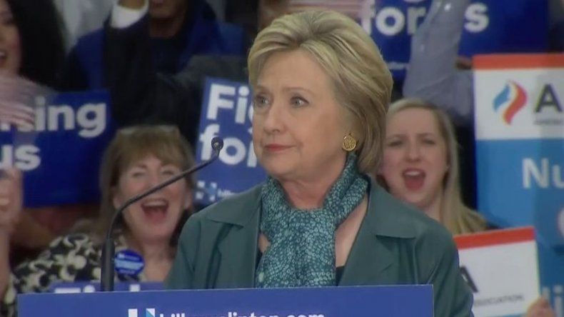 Trump y Clinton avanzan en primarias de EEUU a pesar de derrotas