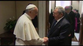 El Papa y Raúl Castro se hicieron regalos significativos El Papa y Raúl Castro se hicieron regalos significativos