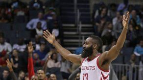 Con ‘triple doble’ de Harden