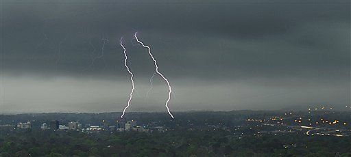 Frente de tormentas se desvía a las Carolinas