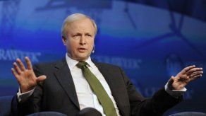 Accionistas de BP critican compensación al director