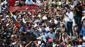 Guaidó anuncia marcha nacional hacia Caracas para exigir salida de Maduro
