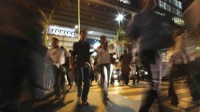 Varios estados de Venezuela empiezan a recuperar la electricidad tras falla