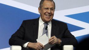 MATTHEW LEE y DEB RIECHMANN