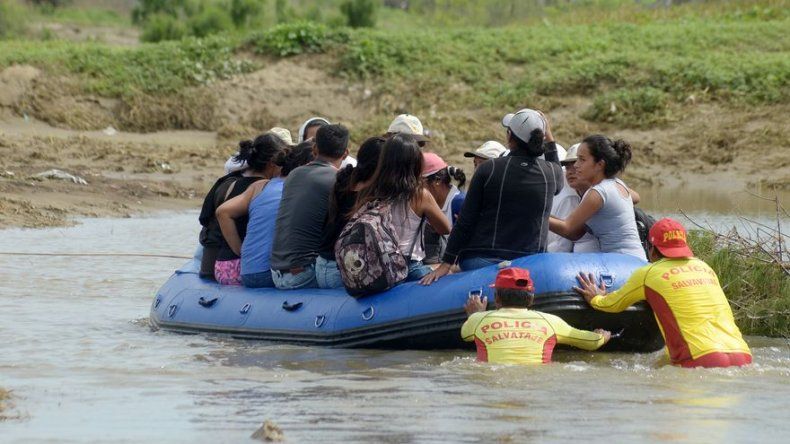 Trump ofrece ayuda a Perú y Colombia tras desastres naturales
