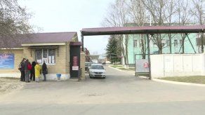 Prohíben entrada a centro penitenciario a los médicos del opositor ruso Navalni