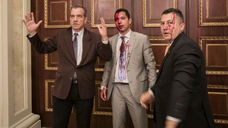 Varios diputados heridos en incursión de oficialistas en Parlamento venezolano