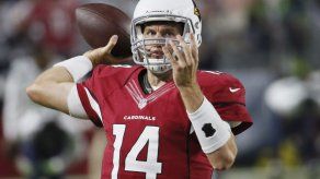 Lindley sería otra vez quarterback titular de Cardinals