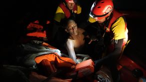 Antes, el Open Arms rescató a 59 inmigrantes de Siria, Egipto, Sudán y Eritrea, entre ellos 10 menores.