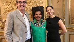 Poeta panameño Javier Alvarado gana Premio Hispanoamericano de Poesía