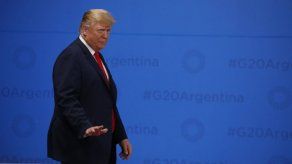 Trump recuerda a Bush por su “liderazgo imperturbable”