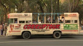 México lleva a turistas a sitios de la corrupción