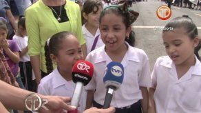 Realizan cadena humana en Chitré por la contaminación del río La Villa