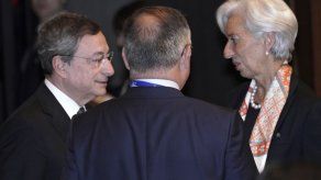 El euro gana terreno ante el dólar como moneda internacional