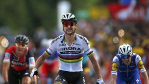 Sagan gana tercera etapa del Tour; Nairo llega 11