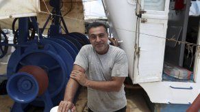 Grecia: Pescadores relatan rescates en el mar por incendios