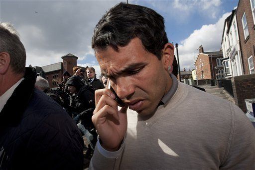 Tevez sancionado a tareas comunitarias