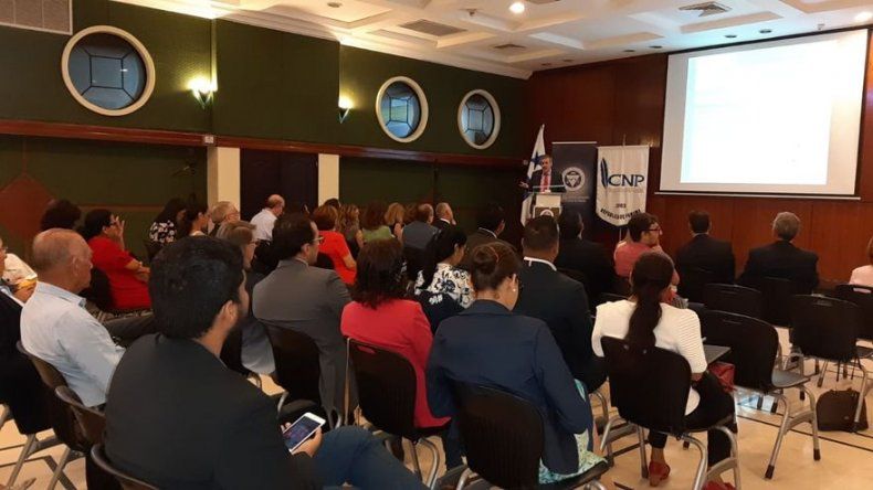 Lanza: Urge consolidar los sistemas democráticos y garantizar la libertad de expresión