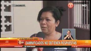 Damnificados por incendio en Parque Lefevre esperan ayuda