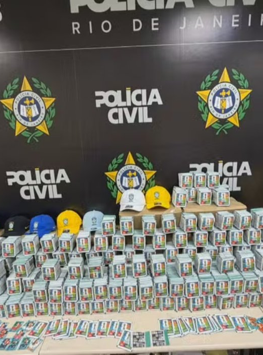 Decomisan 200 mil figuritas falsas del álbum del Mundial 2026 en Brasil. Decomisan 200 mil figuritas falsas del álbum del Mundial 2026 en Brasil.