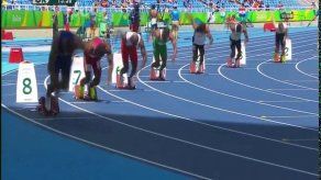 Alonso Edward avanza a semis de los 200 metros planos tras ganar su heat